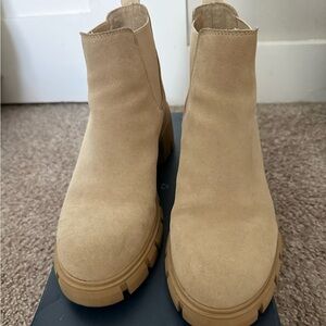 Dolce Vita Tan Ankle Booties with Chunky Sole